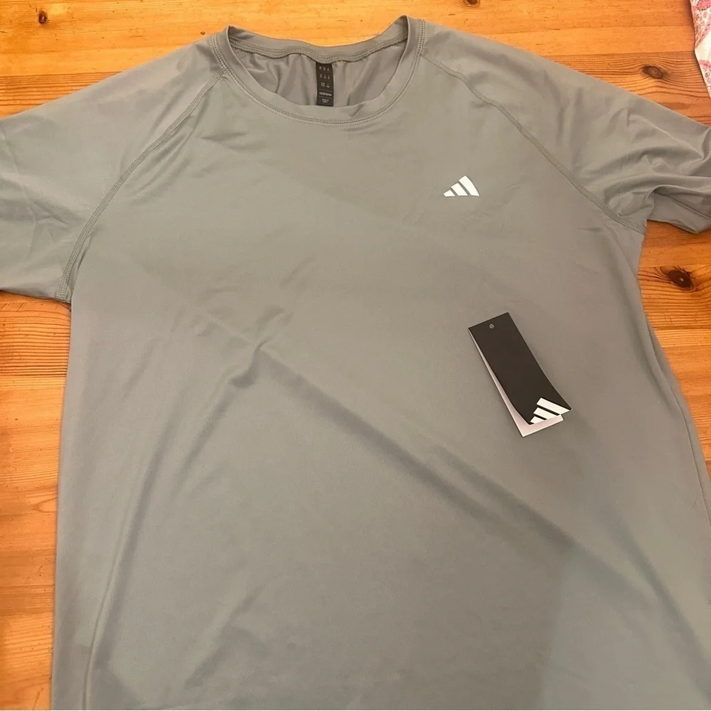NWT ADIDAS MENS XL Silver Green MENS SHORT SLEEVE SUN SHIRT